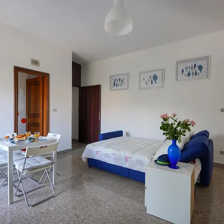 Appartement Guesthost - A Due Passi Dal Mare - With Parking *