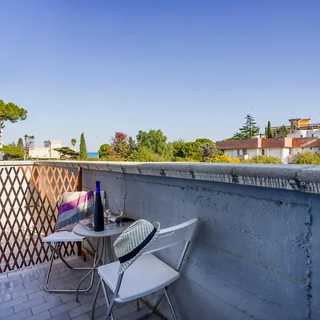 Guesthost - A Due Passi Dal Mare - With Parking Apartamento *